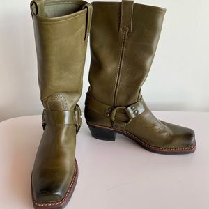 Frye Harness 12R boots